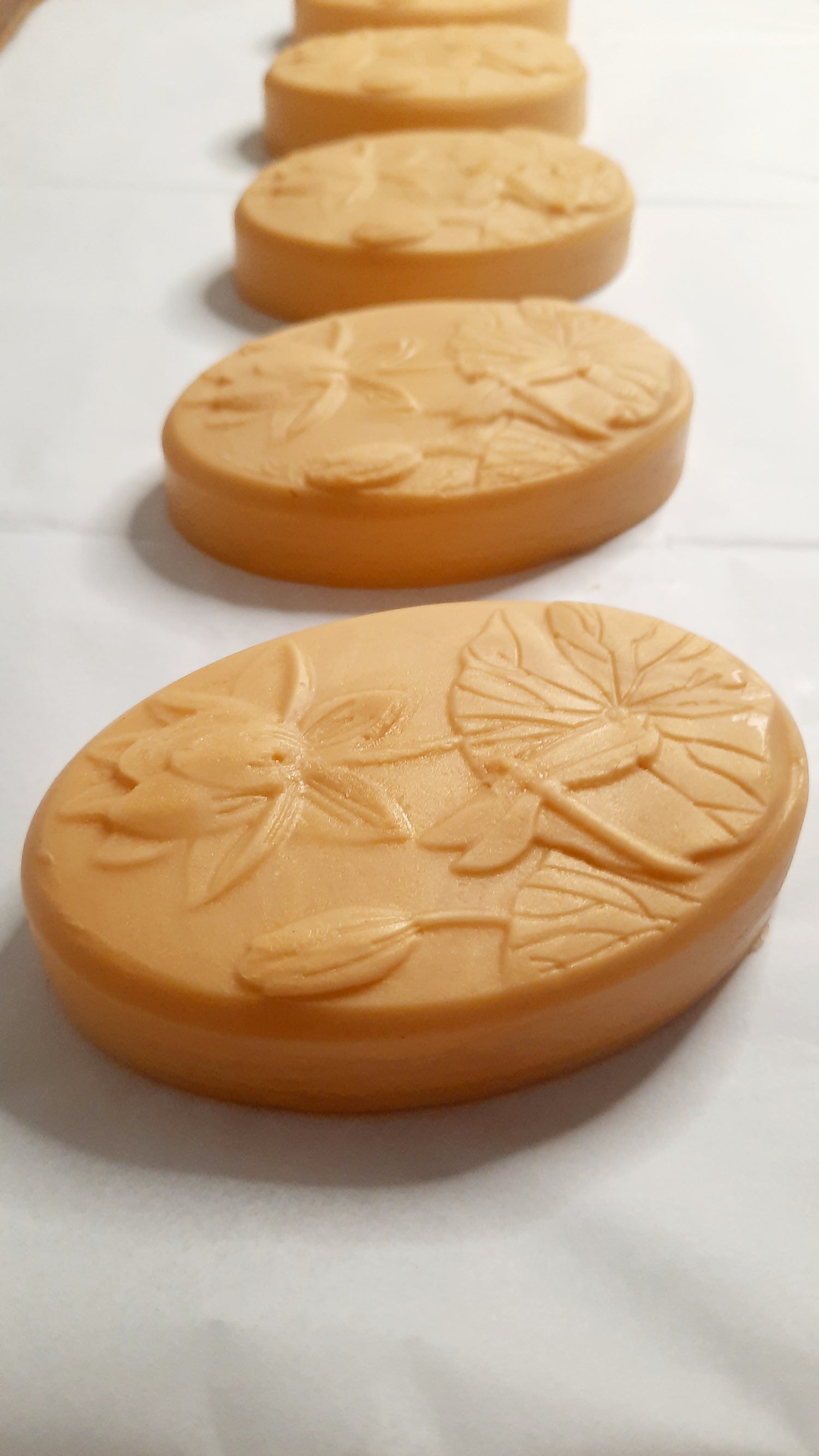 Summer Shimmer White Lotus Lotion Bar